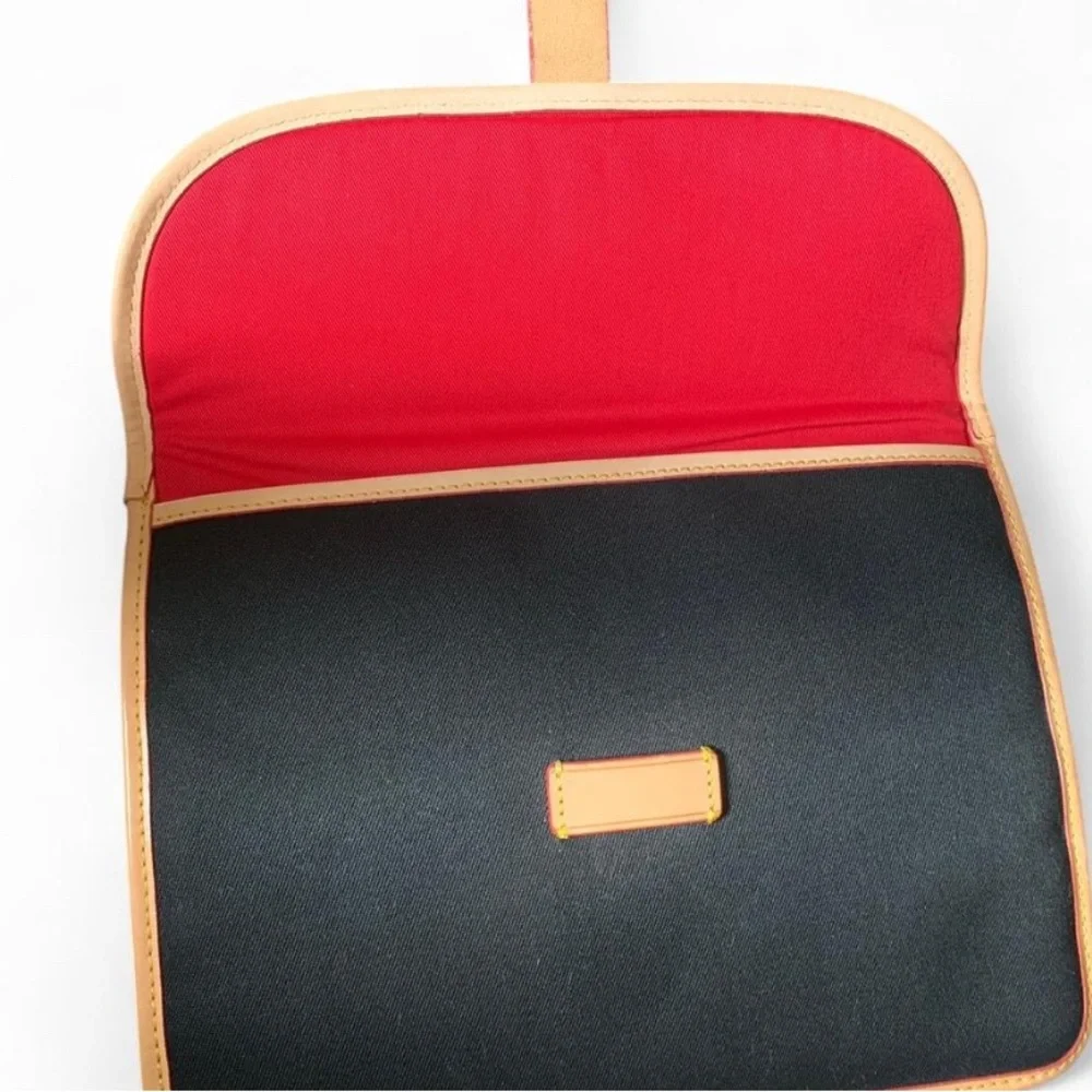 Dooney & Bourke Cabriolet Tablet iPad Case Black & Tan EUC